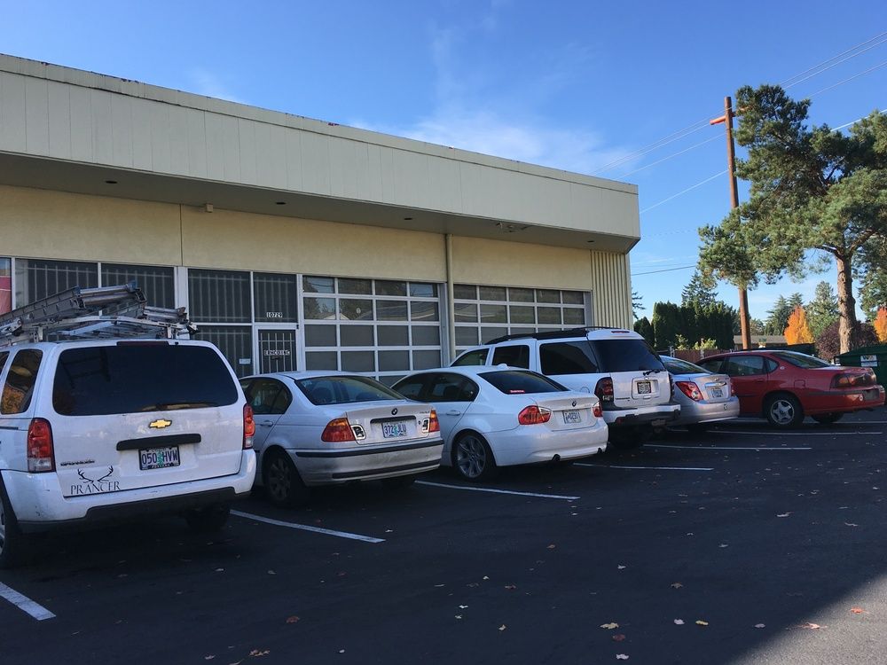Retail For Lease: 10729 SE 82nd Ave, Happy Valley, OR 97086